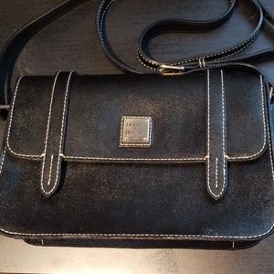 Dooney and bourke bag